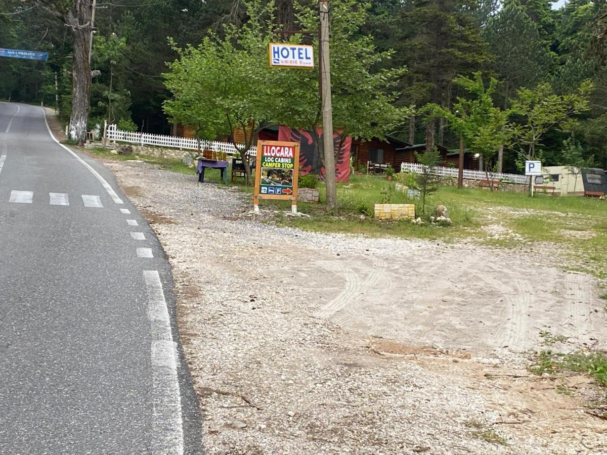 Bujtina Uji I Panjes, Log Cabins Dukat Luaran gambar